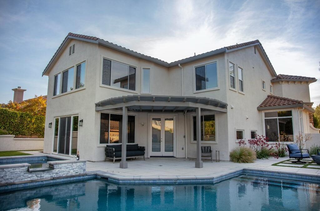 Luxury Backyard Pool and Design Built in Thousand Oaks, CA