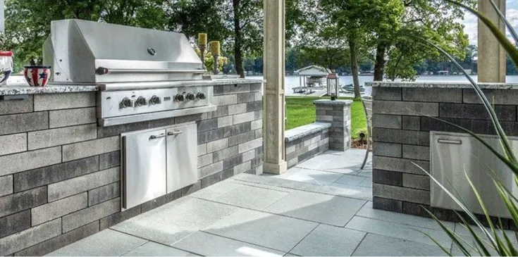 outdoor kitchen