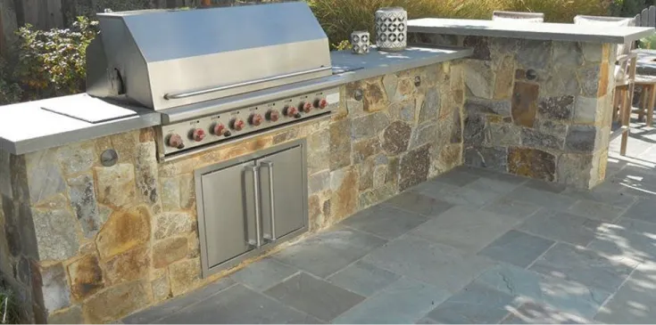 outdoor kitchen