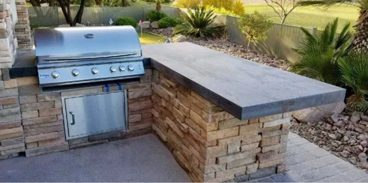 outdoor kitchen