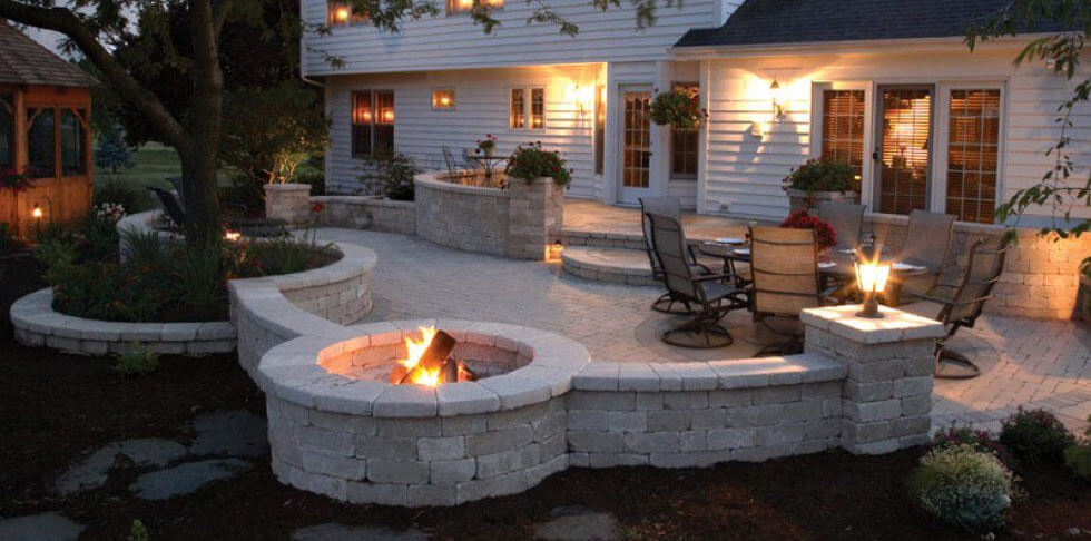 ourdoor-firepit-at-night